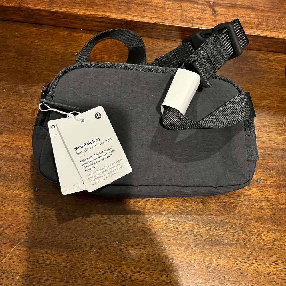 Lulu mini belt bag